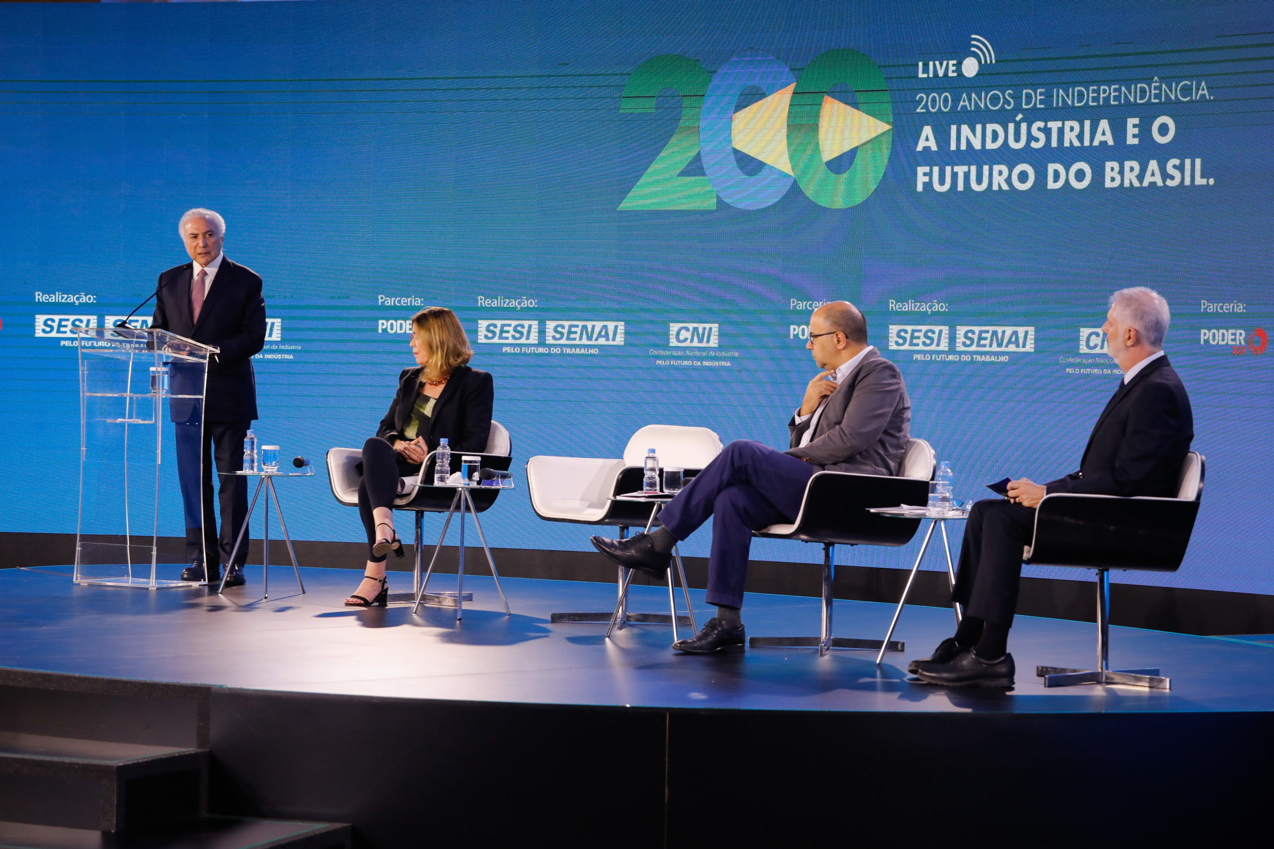 Assista à íntegra: política brasileira é foco de debate realizado por CNI e Poder360