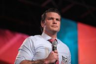 Indicado por Trump, Pete Hegseth foi aprovado como novo secretário de Defesa dos EUA